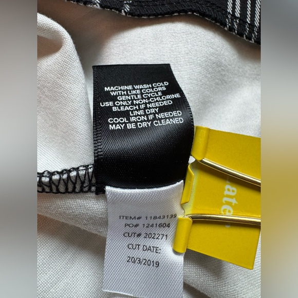 Torrid Black and White Plaid Skirt - Picture 7 of 7